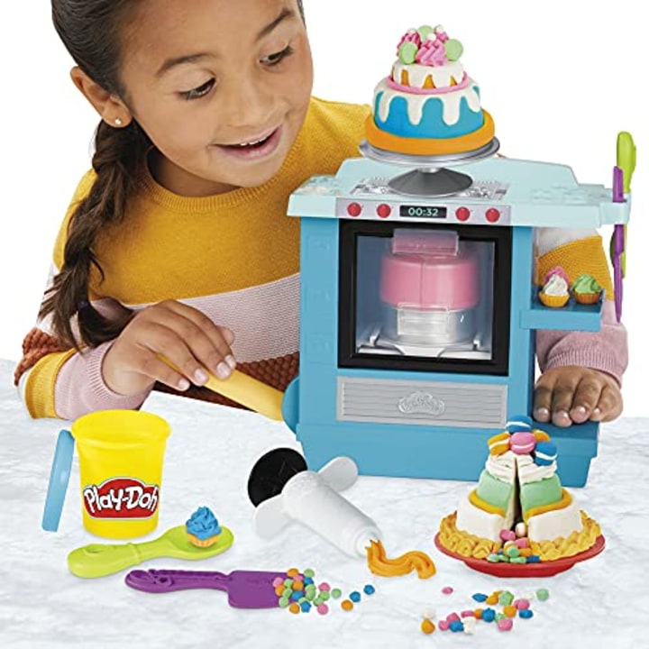 Play-Doh Kitchen Creations Rising Cake Oven Bakery Playse