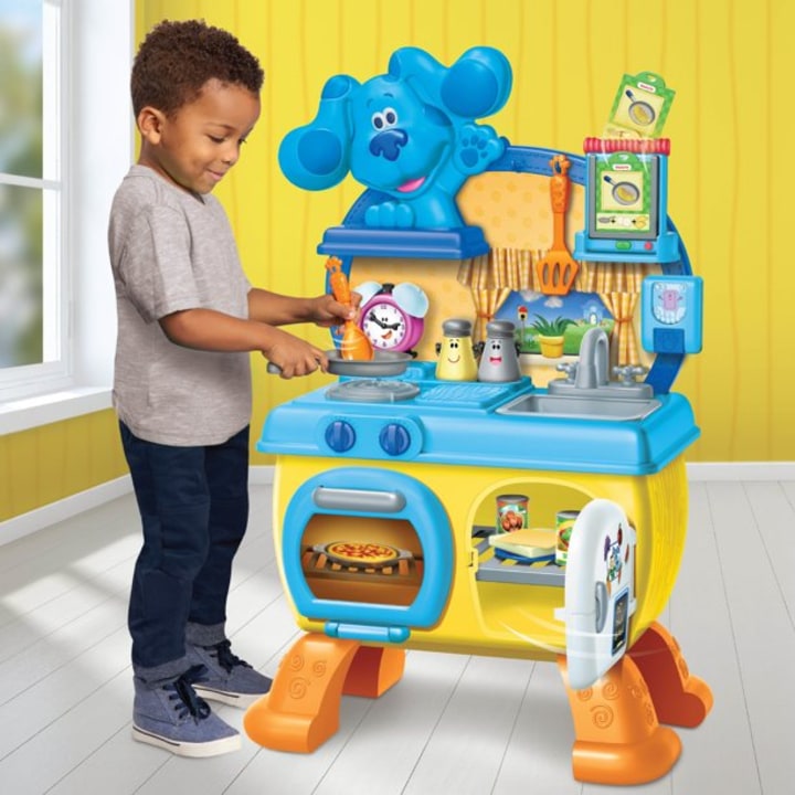 Just Play Blue's Clues & You! Cook-Along Pretend Play Kitchen Set