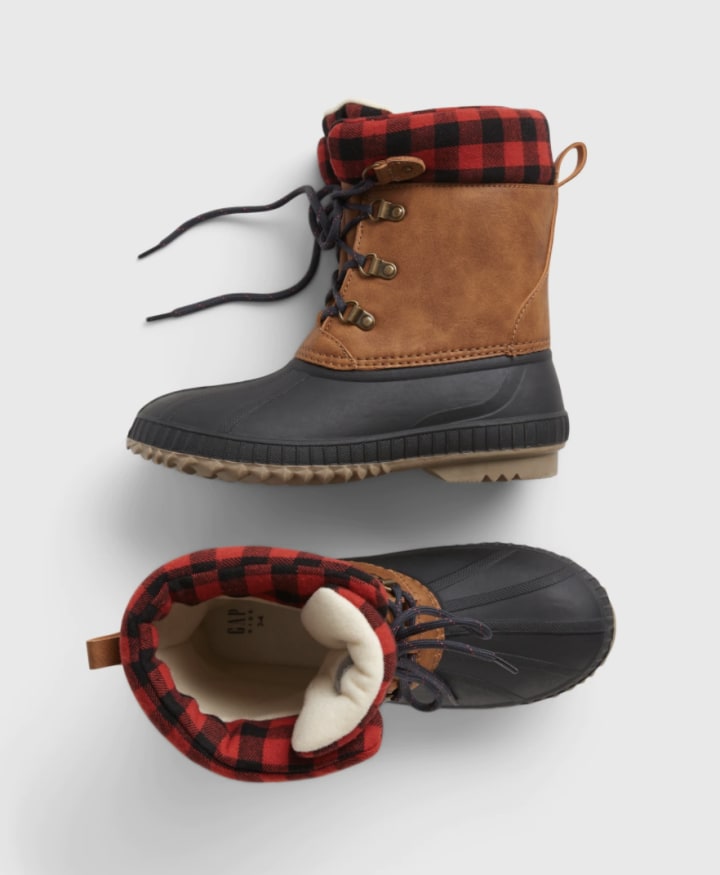 Gap Kids' Lined Lace-Up Duck Boots