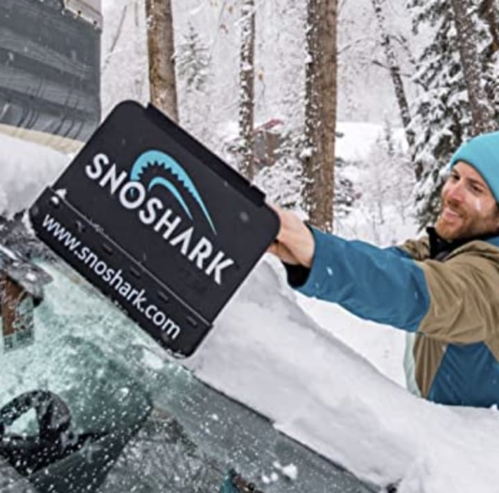 SnoShark Snow & Ice Removal Tool