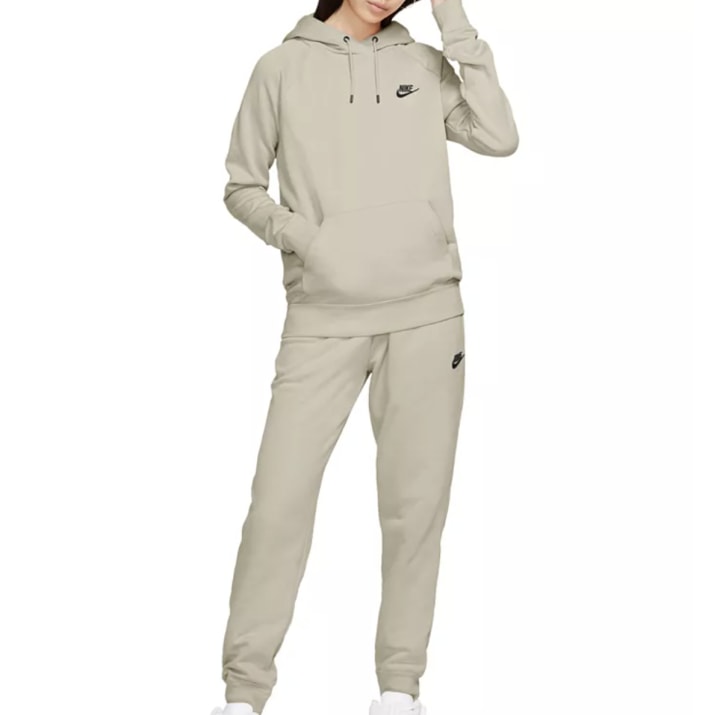Nike Fleece Hoodie & Sweatpants Set