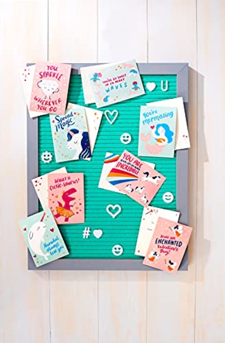 American Greetings Valentine's Day Cards for Kids Classroom, Magical (40-Count)