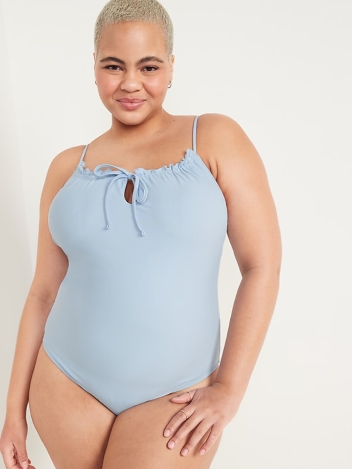 old navy keyhole swimsuit