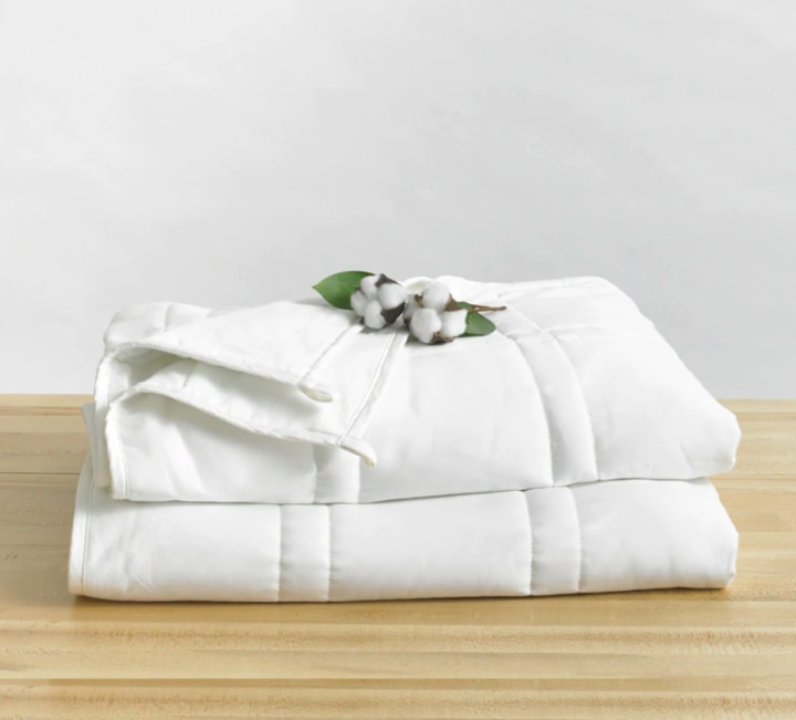 The best weighted blankets to buy in 2022, according to experts
