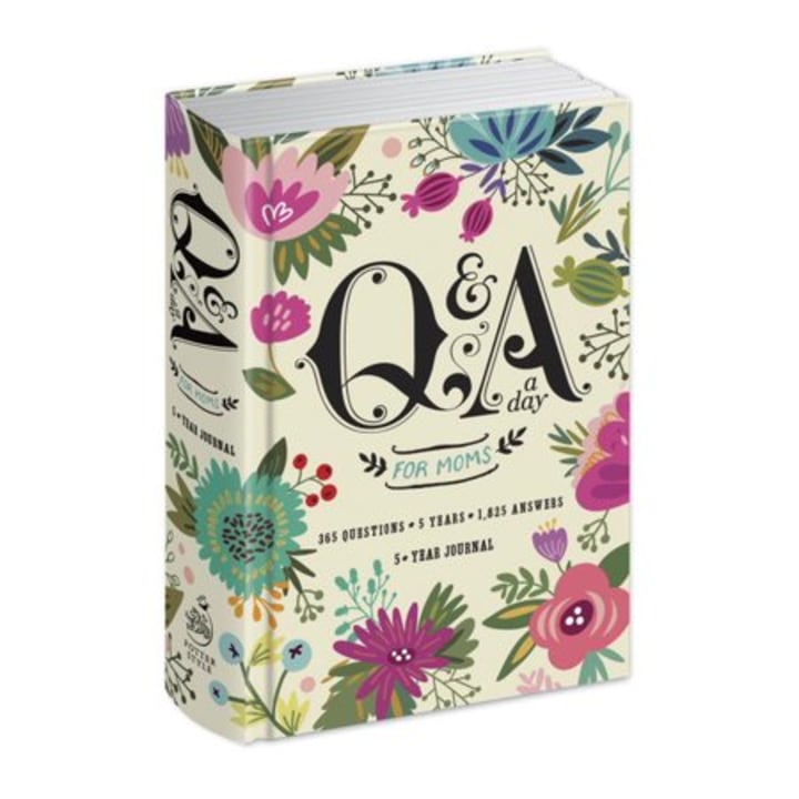 Potter Gift Q&amp;A a Day for Moms: A 5-Year Journal