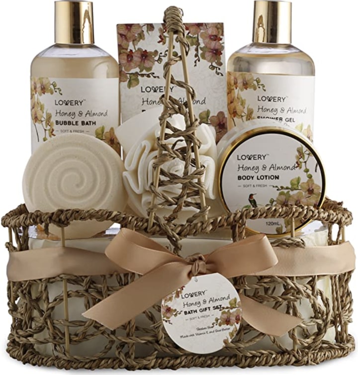 LOVERY Home Spa Gift Basket