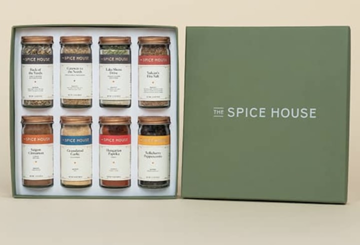 The Spice House Best Sellers Deluxe Collection Gift Box