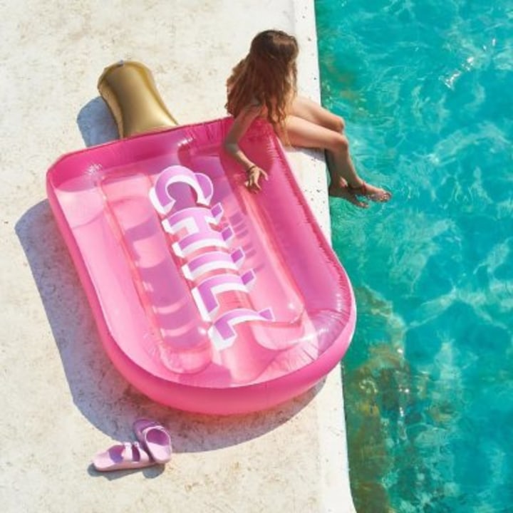 SunnyLife Oversized Inflatable Luxe Lie-On Floats