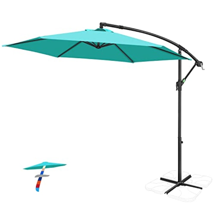 FRUITEAM 9FT Offset Hanging Patio Umbrella, Outdoor Market Cantilever Umbrella Polyester Shade 95% UV Protection for Backyard, Poolside, Lawn and Garden w/Easy Tilt Adjustment