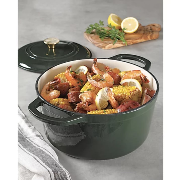 6-Quart Enameled Cast Iron Dutch Oven in Sycamore
