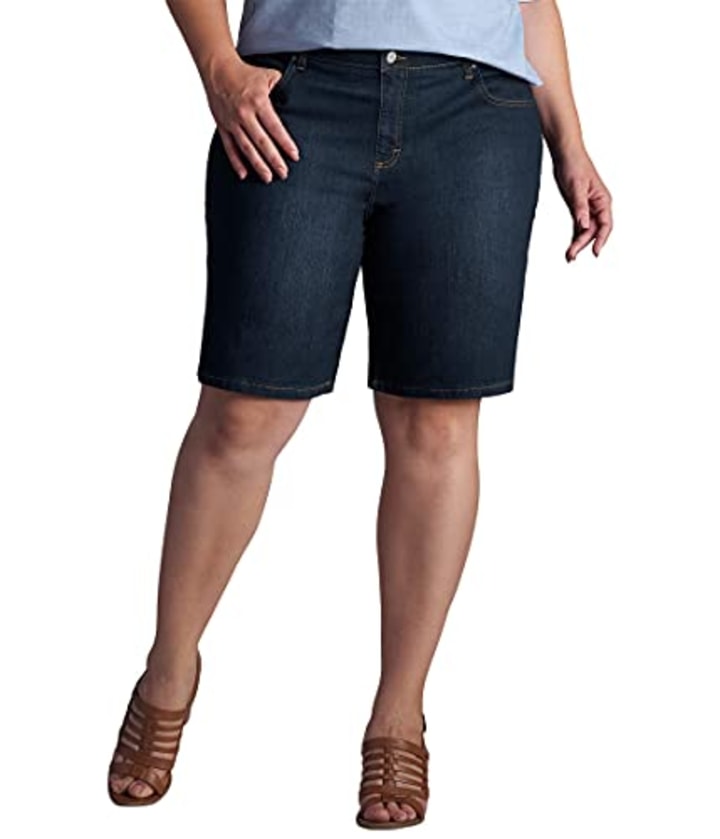 Lee Women&#039;s Plus Size Relaxed Fit Jean Shorts