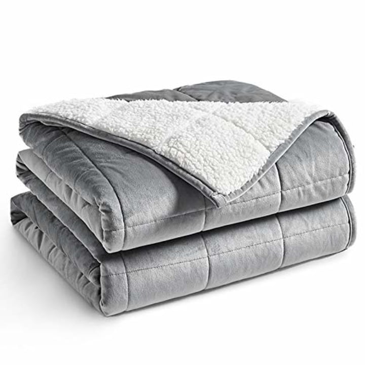 YnM Sherpa 15-Pound Weighted Blanket