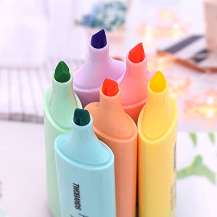 TWOHANDS Highlighter,Pastel Colors,Chisel Tip Marker Pen,6 Assorted Colors, for Adults &amp; Kids,School Supplies,with Large Ink Reservoir for Extra Long Marking Performance 20079