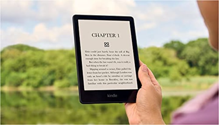 Kindle Paperwhite (8 GB) - Now with a 6.8&quot; display and adjustable warm light