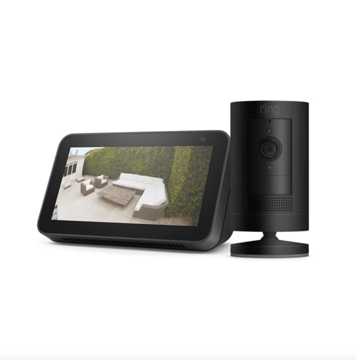 Stick Up Cam Battery Bundle with Echo Show 5 (2nd Gen)