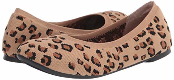 Amazon Essentials Women&#039;s Knit Ballet Flat, Brown, Leopard Print, 5