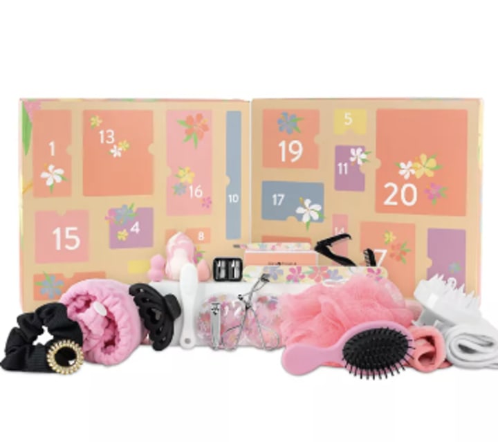 Beauty Blooms Beauty Tool Advent Calendar