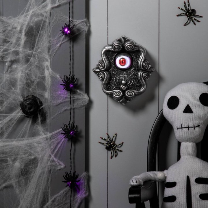 Halloween Animated Doorbell with Eye Halloween Decorative Prop - Hyde &amp; EEK! Boutique