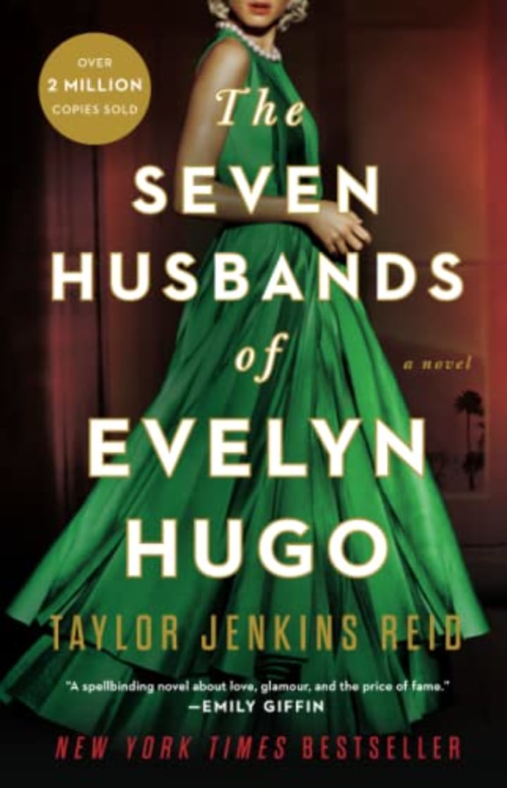 The Seven Husbands of Evelyn Hugo Paperback