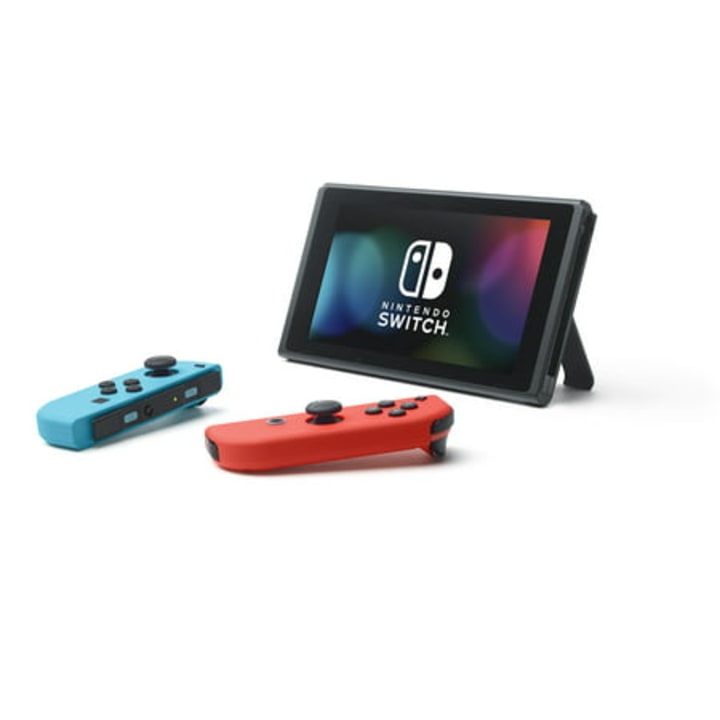Nintendo Switch(TM) w/ Neon Blue &amp; Neon Red Joy-Con(TM) + Mario Kart(TM)