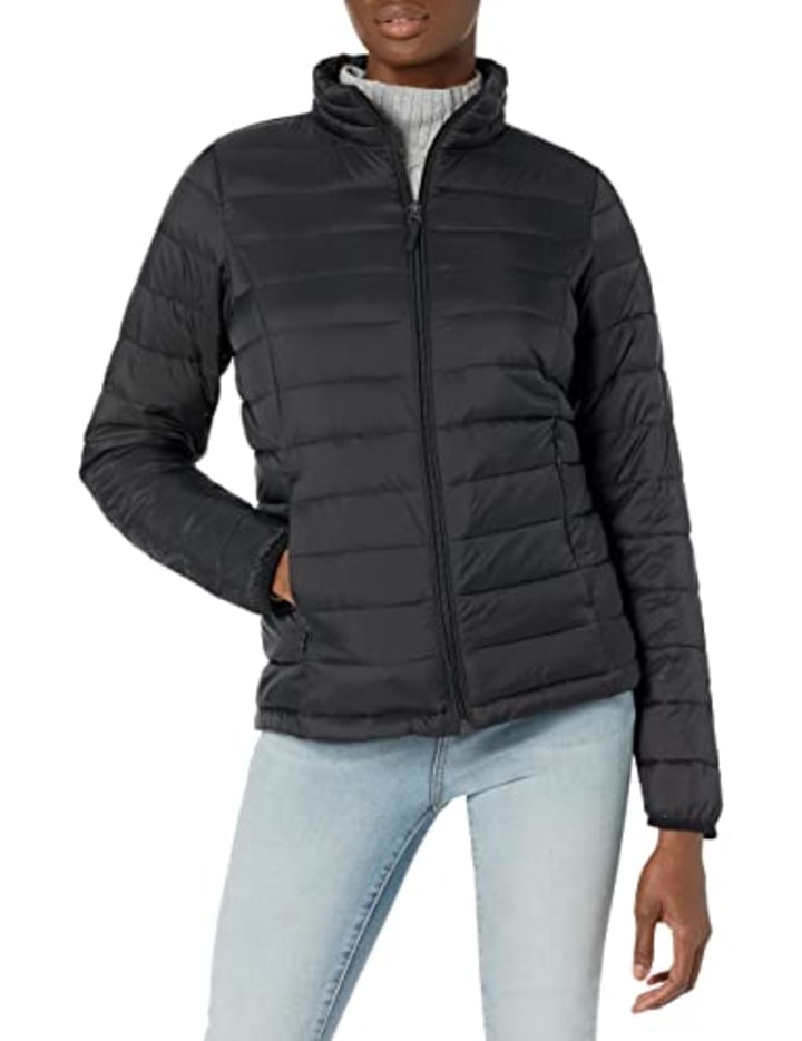 Amazon Essentials Women&#039;s Lightweight Long-Sleeve Water-Resistant Puffer Jacket (Available in Plus Size), Black, X-Small