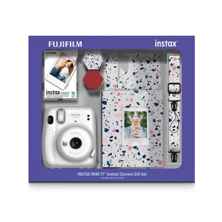 Fujifilm Mini 11 Holiday Bundle - White