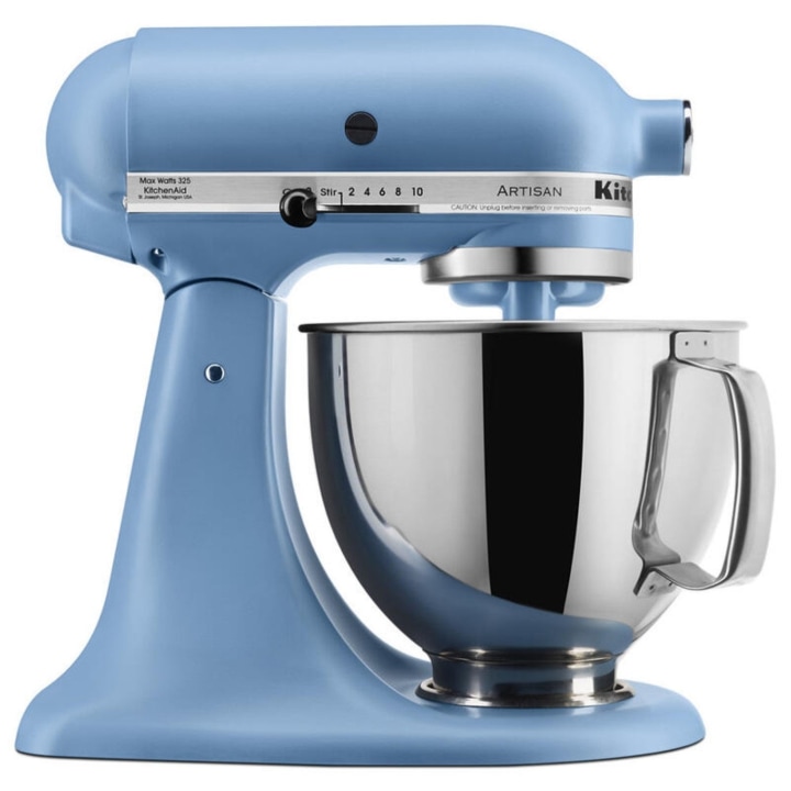 Kitchenaid Artisan 5 Qt. Stand Mixer &amp; Flex Edge Beater Bundle In Contour Silver