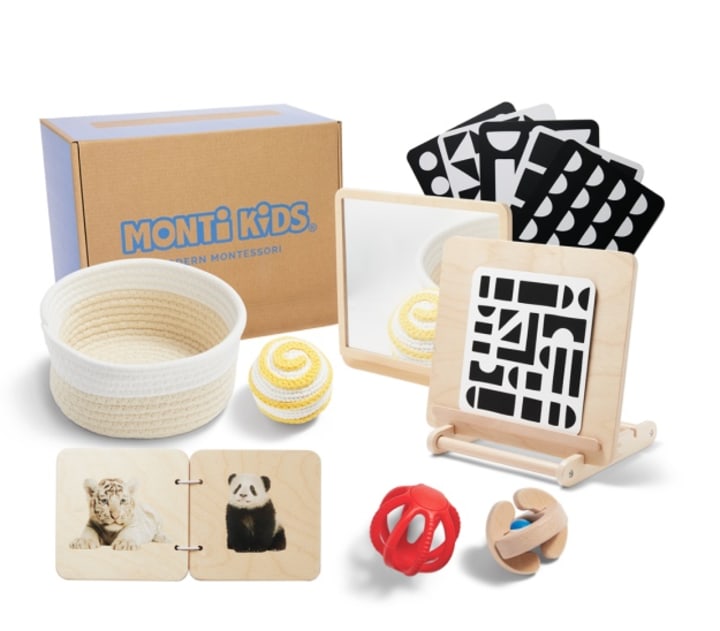 Montessori Newborn Kit