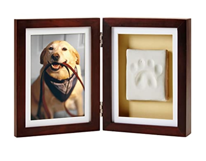 Pearhead Pawprint Pet Keepsake Photo Frame With Clay Imprint Kit