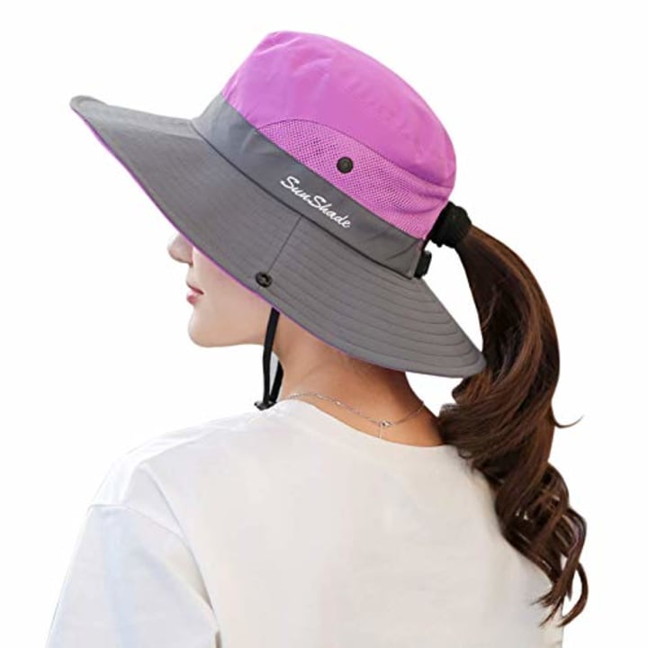 Muryobao Women&#039;s Sun Hat Outdoor UV Protection Foldable Mesh Bucket Hat Wide Brim Summer Beach Fishing Cap Purple
