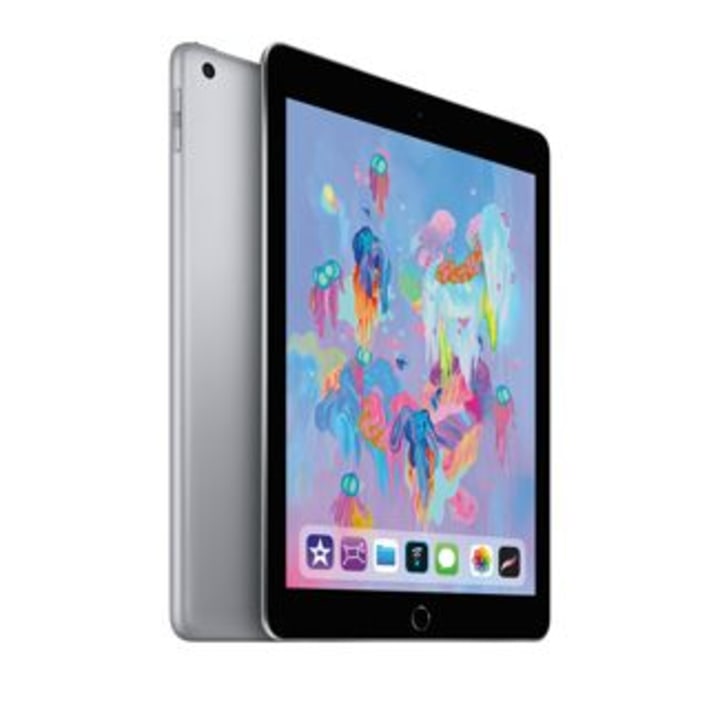 Apple iPad 9.7-inch Wi-Fi Only (2018 Model, 6th Generation)