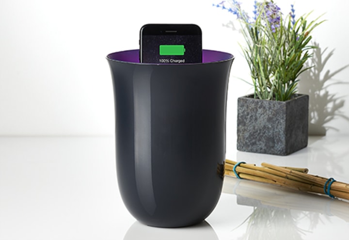 Wireless Charging Station with UV Sanitizer