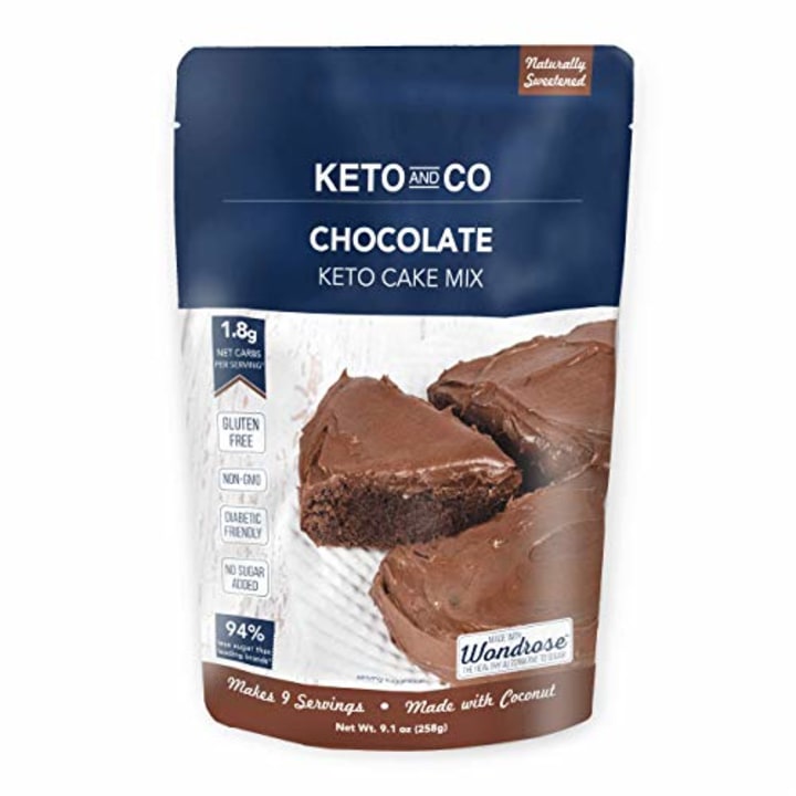 Chocolate Keto Cake Mix by Keto and Co | Just 1.8g Net Carbs Per Serving | Gluten Free, Low Carb, No Added Sugar, Naturally Sweetened | (Chocolate Cake)