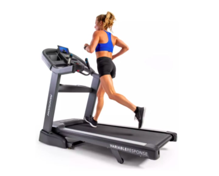 Horizon Fitness 7.8 AT Studio Series Treadmill