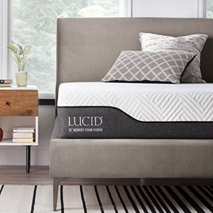 LUCID 10 Inch Full Hybrid Mattress - Bamboo Charcoal and Aloe Vera Infused Memory Foam - Moisture Wicking - Odor Reducing - CertiPUR-US Certified