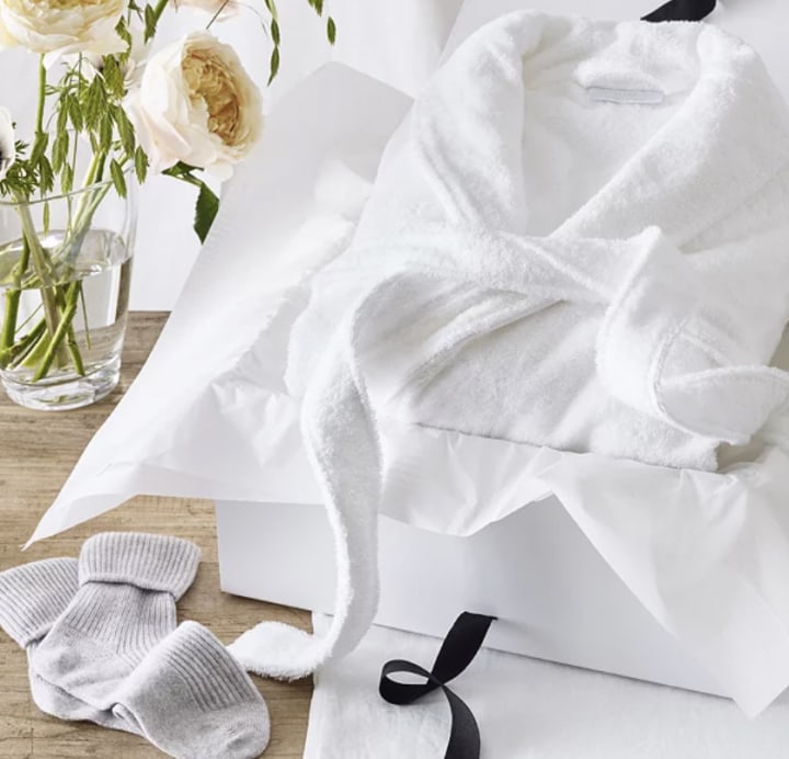 The White Company Classic Cotton Robe & Cashmere Bed Sock Gift Set