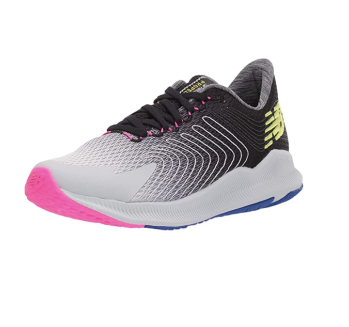 New Balance FuelCell Propel V1