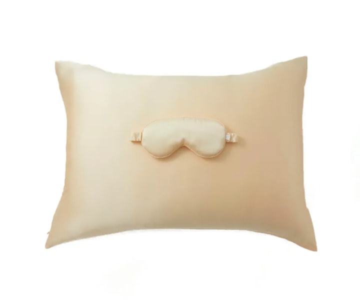 Casper Silk Pillowcase and Sleep Mask Set