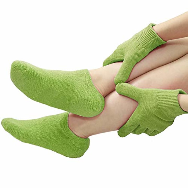 Gel Moisturizing Gloves and Spa Socks