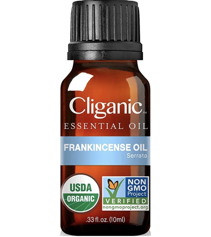 Cliganic USDA Organic Frankincense Essential Oil