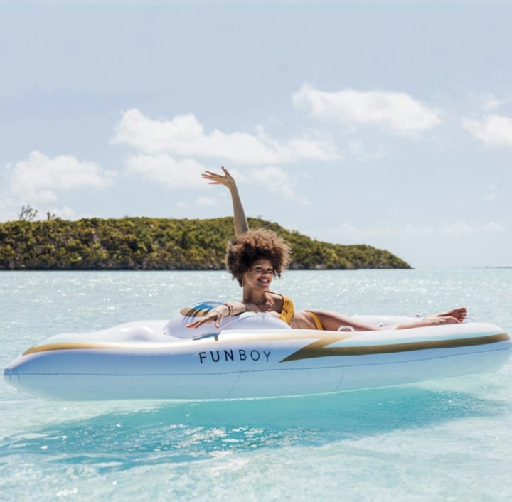 Giant Luxury Inflatable Yacht Pool Float