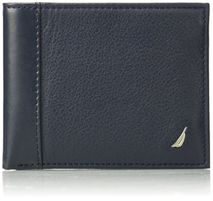 Nautica Passcase Leather Wallet