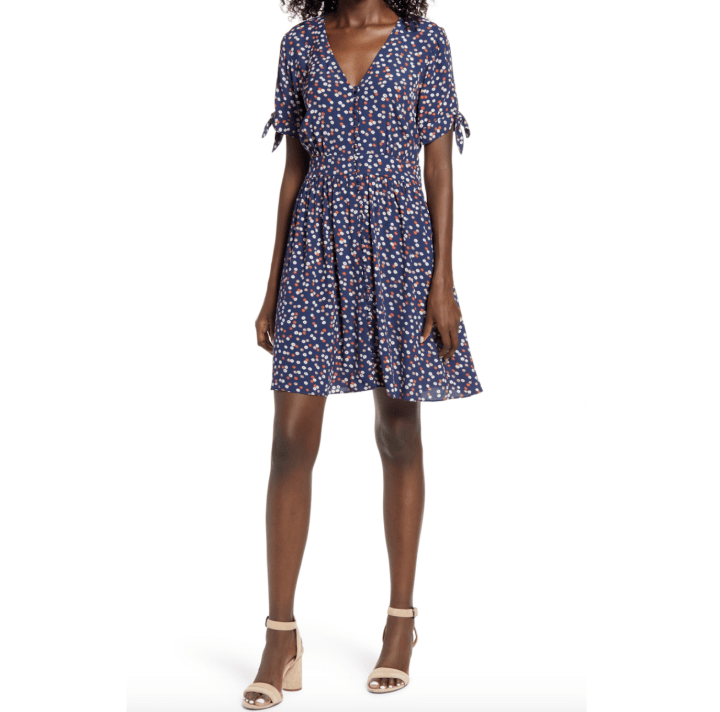 Madewell Tie Sleeve Button Front Dress in Mini Daisy
