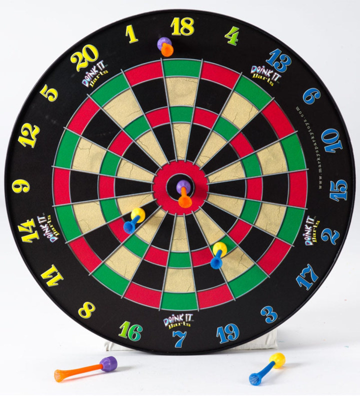 Doinkit Darts Kid-Safe Indoor Magnetic Dart Board - Easy to Hang, Fun to Play, No Holes in Walls, Includes Board and 6 Unique Magnetic Darts
