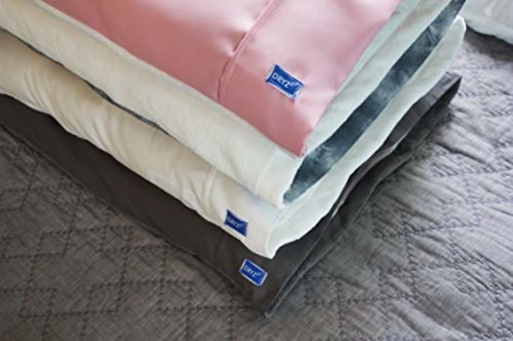 DryZzz - The Pillowcase for Wetheads