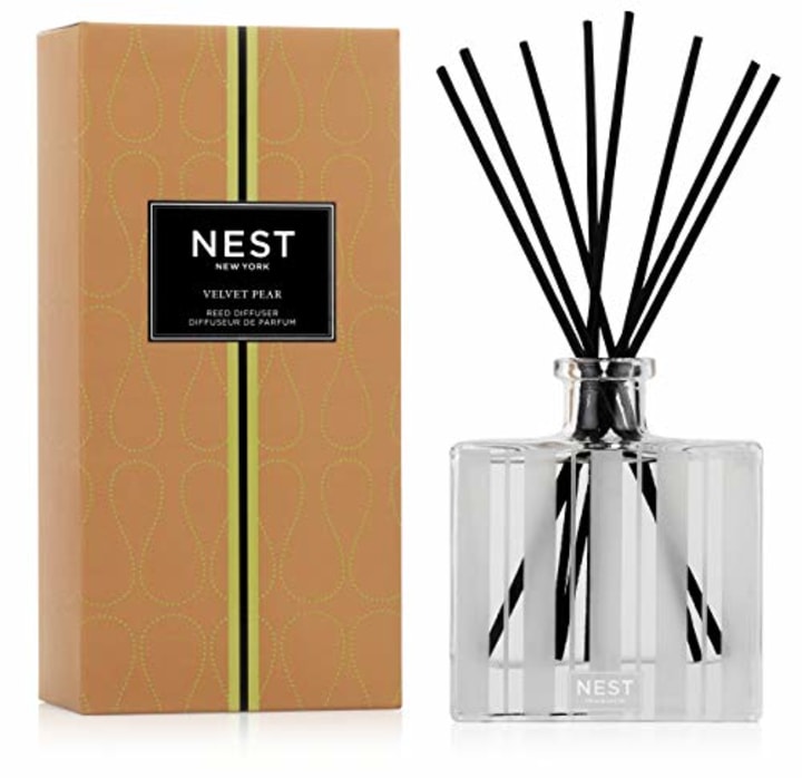 NEST Fragrances Velvet Pear Reed Diffuser 5.9 fl oz./175 mL