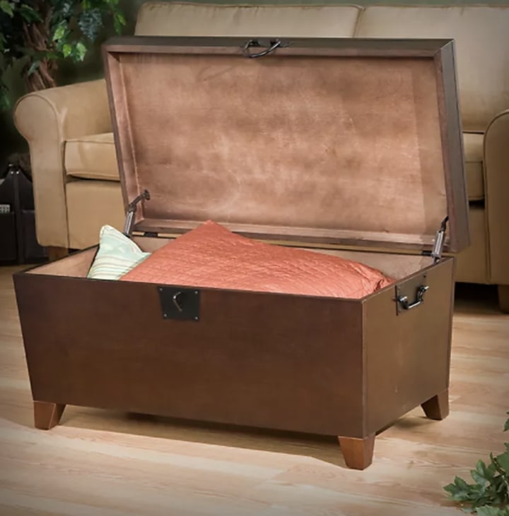 SEI Trunk Cocktail Table