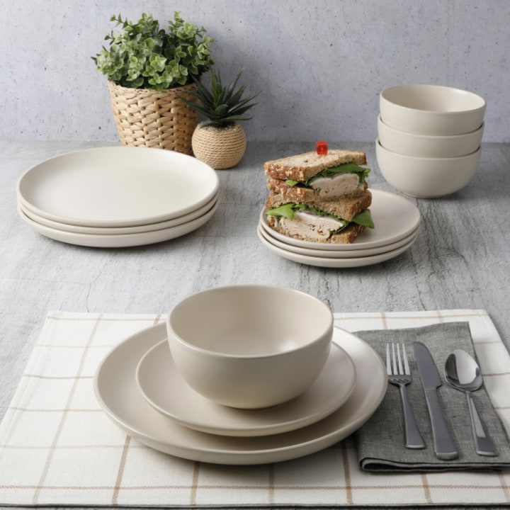Gibson Home Rockaway Dinnerware Set