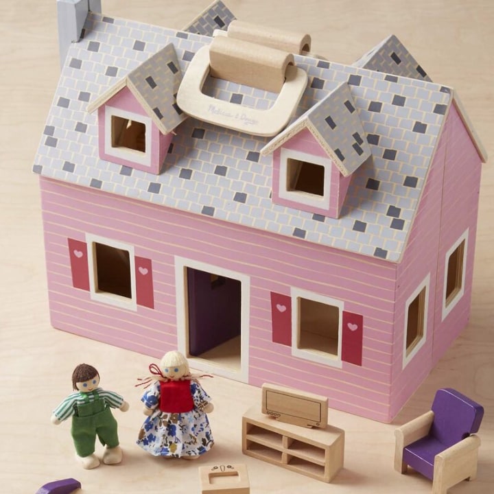 Doll House 14-Piece Play Set