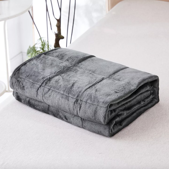 Altavida 12-lb. Ultra Plush Faux Mink Weighted Blanket